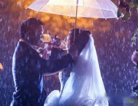 結婚 下雨